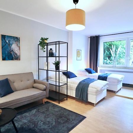 Sapphire Apartment: Free Parking + Netflix + Bathtub Essen Exteriör bild