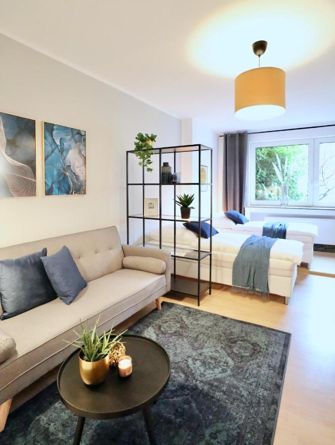 Sapphire Apartment: Free Parking + Netflix + Bathtub Essen Exteriör bild