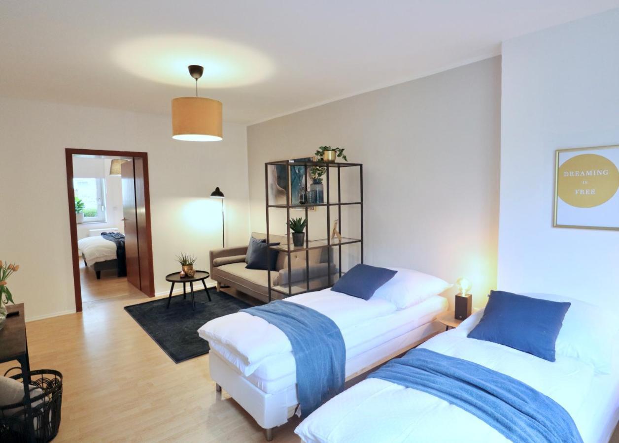 Sapphire Apartment: Free Parking + Netflix + Bathtub Essen Exteriör bild