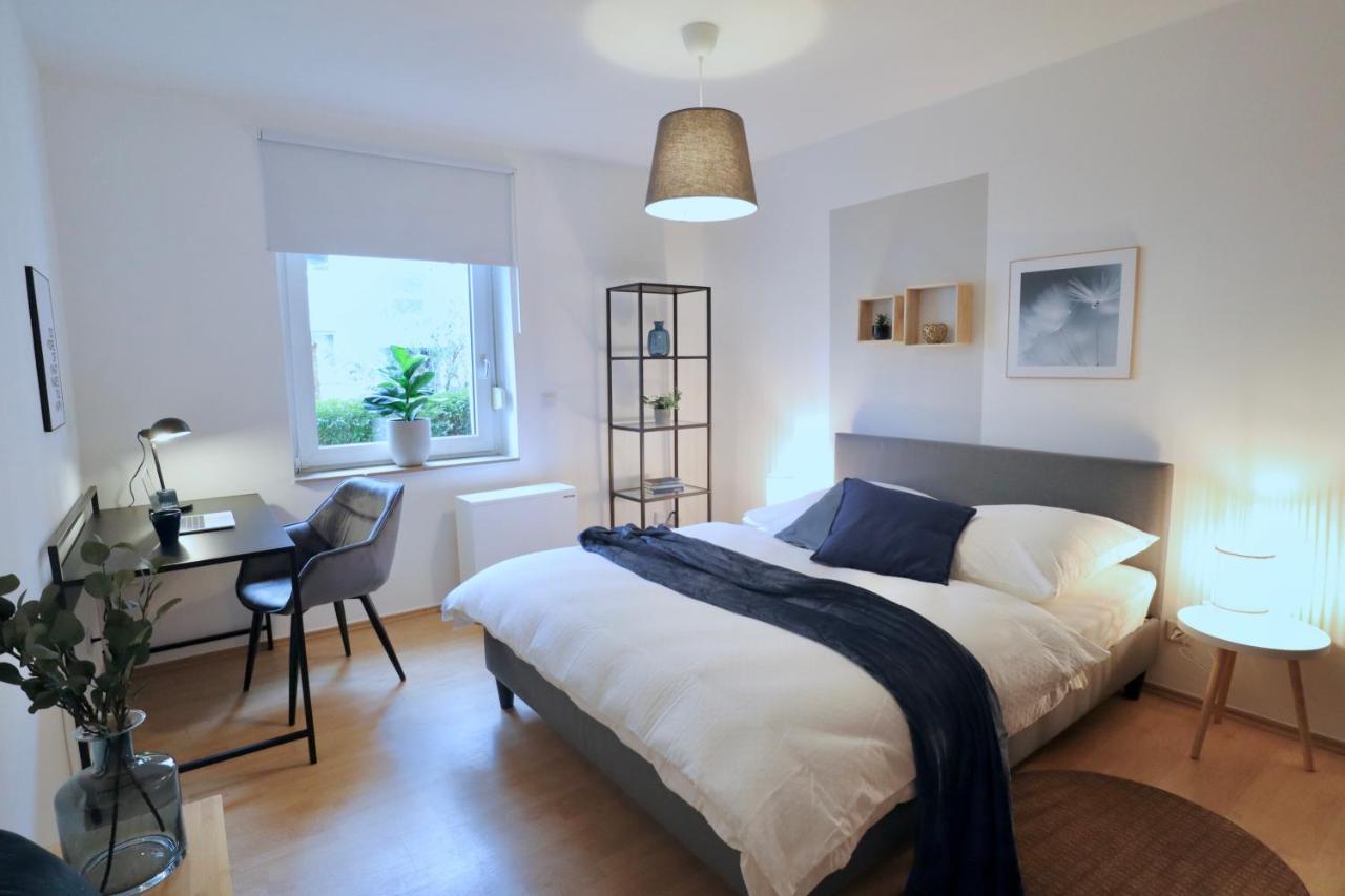Sapphire Apartment: Free Parking + Netflix + Bathtub Essen Exteriör bild