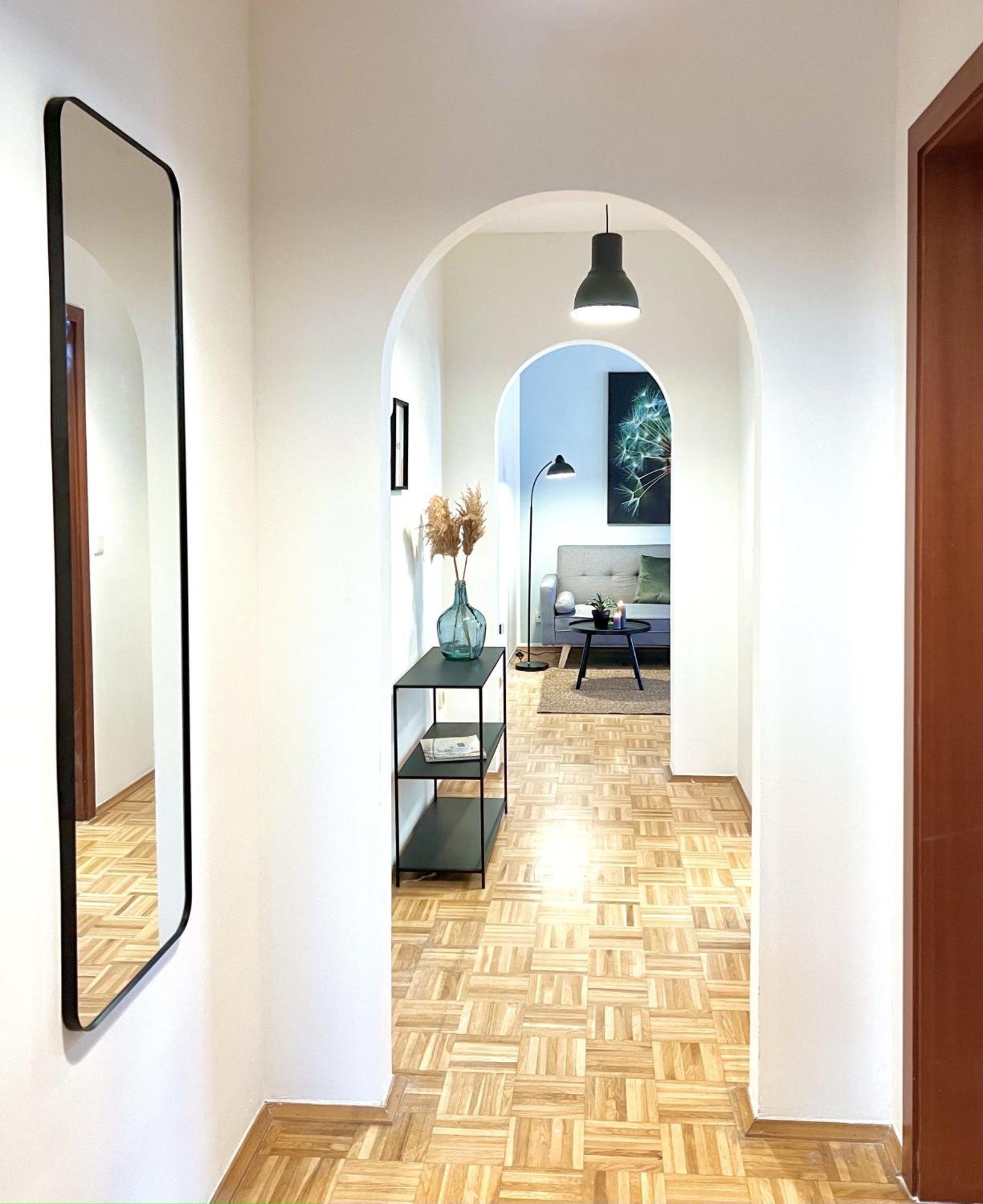 Sapphire Apartment: Free Parking + Netflix + Bathtub Essen Exteriör bild
